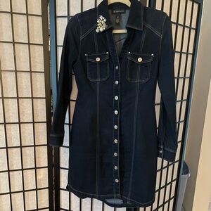 Denim snap front dress. Size 4P INC